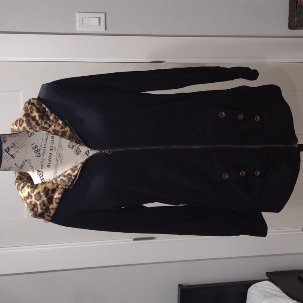 Sweater/Jacket
